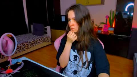 Snapshot of ameli_moon chatting on May 27, 3:31 pm Eileen online show from May 27, 3:31 pm