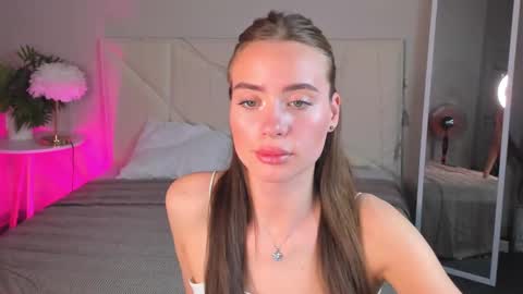 Snapshot of ameli_povilainn chatting on September 23, 10:18 am Ameli online show from September 23, 10:18 am