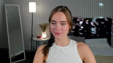 Snapshot of ameli_povilainn chatting on October 5, 10:35 am Ameli online show from October 5, 10:35 am