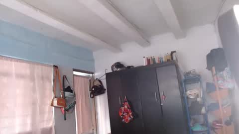 Snapshot of amelia_2023 chatting on December 8, 1:03 pm amelia  online show from December 8, 1:03 pm