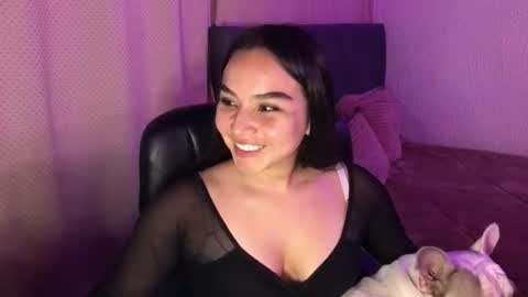 Snapshot of amelia___hall chatting on June 29, 12:50 am Amelia online show from June 29, 12:50 am