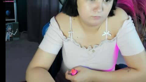 Snapshot of amelia__goth chatting on May 16, 11:09 am amelia__goth online show from May 16, 11:09 am