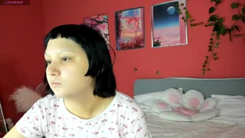Snapshot of amelia__goth chatting on May 21, 11:17 am amelia__goth online show from May 21, 11:17 am