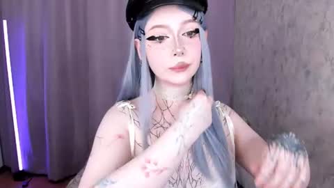 Snapshot of amelia__miller chatting on July 9, 8:07 am Amelia online show from July 9, 8:07 am