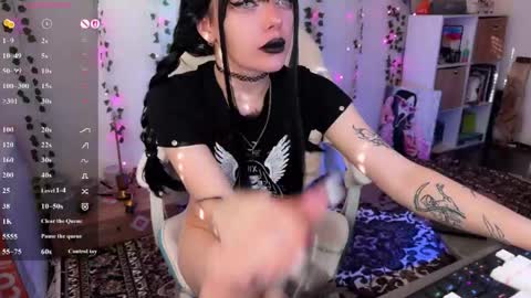 Snapshot of amelia_aley_ chatting on June 3, 2:33 pm Amelia Aley online show from June 3, 2:33 pm
