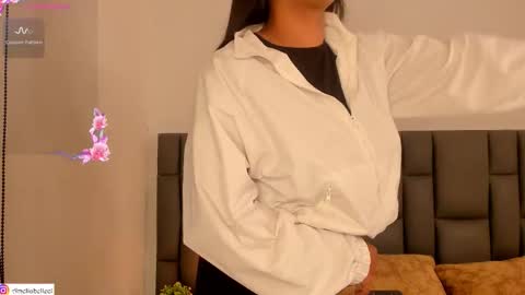 Amelia  online show from March 11, 11:49 am