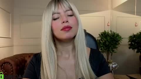 Snapshot of amelia_chillvibes chatting on June 25, 12:20 pm AMELIA online show from June 25, 12:20 pm