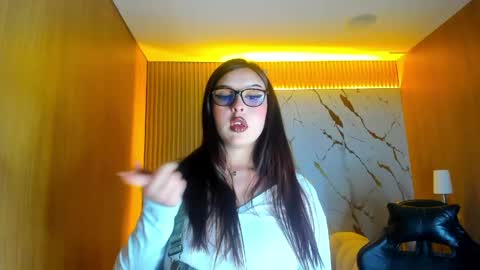 Snapshot of amelia_grace_tf chatting on May 27, 3:58 am amelia_grace_tf online show from May 27, 3:58 am