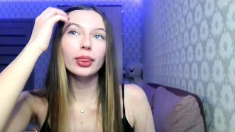 Snapshot of amelia_murmeow chatting on May 11, 7:55 pm amelia_murmeow online show from May 11, 7:55 pm
