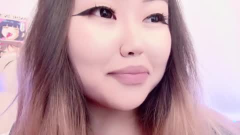 Amelia online show from March 30, 5:03 pm