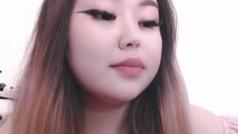 Snapshot of amelia_sunlight chatting on April 16, 6:09 pm Amelia online show from April 16, 6:09 pm