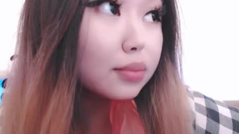Snapshot of amelia_sunlight chatting on April 17, 4:10 pm Amelia online show from April 17, 4:10 pm