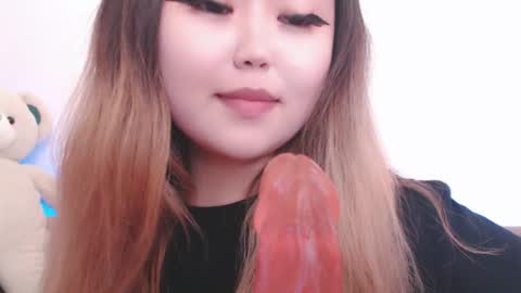 Snapshot of amelia_sunlight chatting on April 30, 4:57 pm Amelia online show from April 30, 4:57 pm