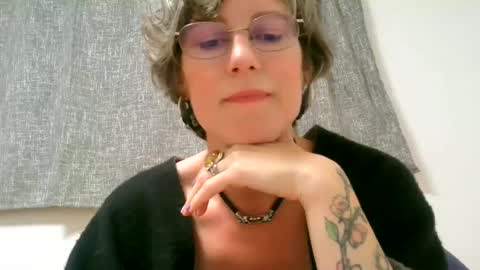 Ameliaishka online show from September 27, 3:33 am