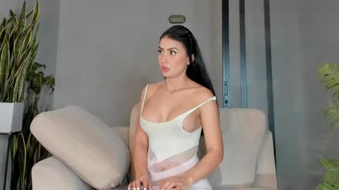 Snapshot of ameliajones_1 chatting on April 25, 2:14 am Ameliajones online show from April 25, 2:14 am
