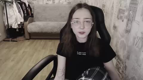 Snapshot of ameliakamishiro chatting on January 4, 3:07 pm Amelia online show from January 4, 3:07 pm