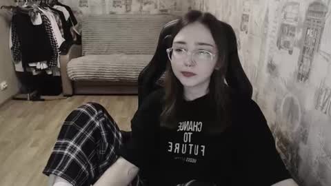 Snapshot of ameliakamishiro chatting on January 13, 2:39 am Amelia online show from January 13, 2:39 am