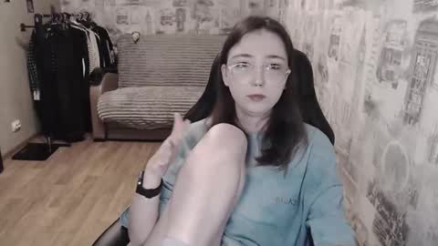 Snapshot of ameliakamishiro chatting on March 2, 4:10 pm Amelia online show from March 2, 4:10 pm