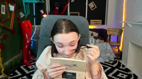 Amelia online show from December 3, 5:53 am