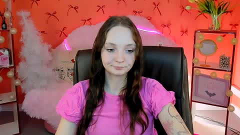 Snapshot of ameliamalina chatting on December 13, 8:30 am Amelia online show from December 13, 8:30 am