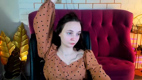 Snapshot of ameliamalina chatting on February 5, 8:32 am Amelia online show from February 5, 8:32 am