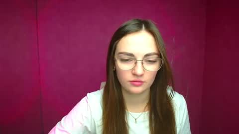 Amelie online show from December 3, 6:15 am