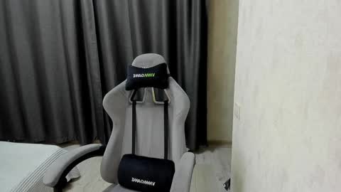 Snapshot of ameliecameron chatting on December 8, 10:47 pm amelie online show from December 8, 10:47 pm