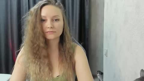 Snapshot of ameliecameron chatting on October 12, 8:52 pm amelie online show from October 12, 8:52 pm