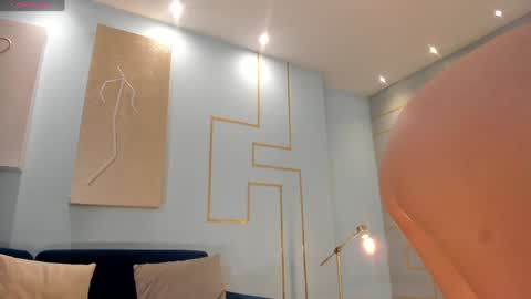 Snapshot of ameliegraham chatting on December 28, 5:25 pm Amelie Graham online show from December 28, 5:25 pm