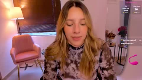 Amelie Graham online show from March 18, 8:23 pm