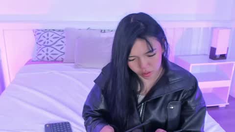 Snapshot of amelii_gh chatting on April 15, 11:39 am Ameli online show from April 15, 11:39 am