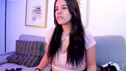 Snapshot of ameliiaa__ chatting on June 11, 12:25 pm Amelia online show from June 11, 12:25 pm
