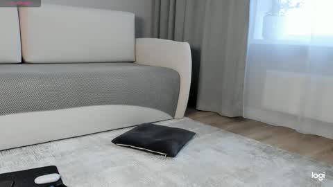 Amelina Love online show from February 6, 2:38 am