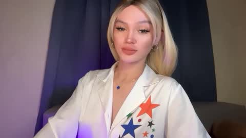 amelinckx online show from March 23, 3:43 am