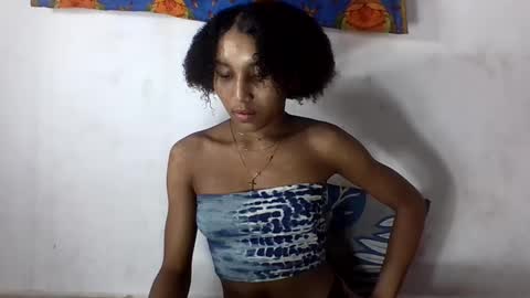 Snapshot of amelisy20005 chatting on April 28, 8:14 pm amelisy20005 online show from April 28, 8:14 pm