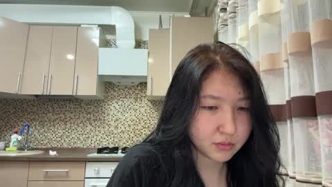 Snapshot of ameliya_kim chatting on April 6, 9:27 pm Ameliya online show from April 6, 9:27 pm