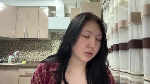 Snapshot of ameliya_kim chatting on April 12, 5:18 pm Ameliya online show from April 12, 5:18 pm