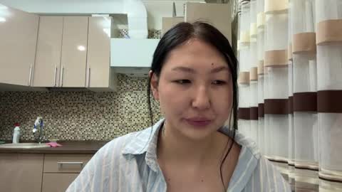 Snapshot of ameliya_kim chatting on April 21, 9:17 pm Ameliya online show from April 21, 9:17 pm