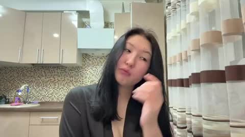 Snapshot of ameliya_kim chatting on April 30, 9:41 pm Ameliya online show from April 30, 9:41 pm