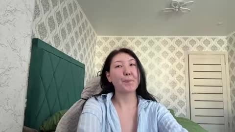 Snapshot of ameliya_kim chatting on May 4, 5:58 am Ameliya online show from May 4, 5:58 am