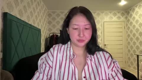 Snapshot of ameliya_kim chatting on May 8, 9:09 pm Ameliya online show from May 8, 9:09 pm