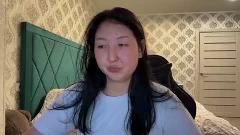 Snapshot of ameliya_kim chatting on June 24, 9:25 pm Ameliya online show from June 24, 9:25 pm