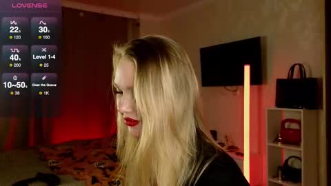 Snapshot of amelly_sun chatting on January 8, 8:33 pm Amelly online show from January 8, 8:33 pm