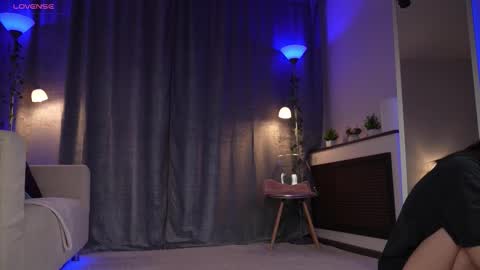 Amy  online show from February 6, 1:10 am