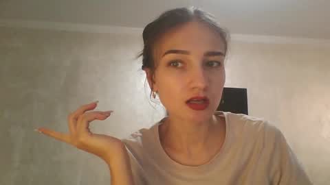 Julia  online show from September 15, 10:04 am