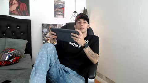 Snapshot of amethystshadow chatting on May 27, 4:20 am amethystshadow online show from May 27, 4:20 am