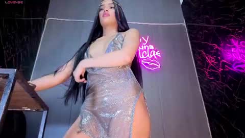 Snapshot of amgeline chatting on June 10, 1:06 am amgeline online show from June 10, 1:06 am