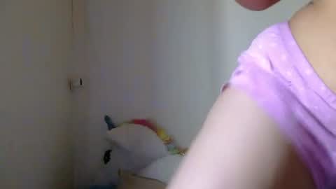 Snapshot of ami_rosee chatting on July 22, 7:11 am ami_rosee online show from July 22, 7:11 am