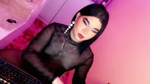 Queen Mireska online show from January 21, 11:46 am