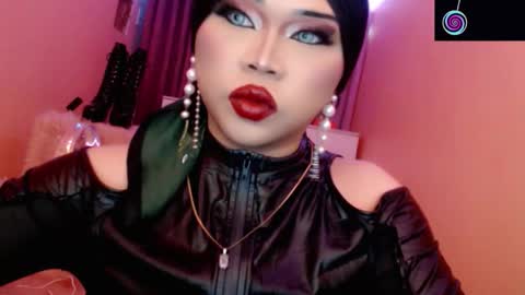 Queen Mireska online show from March 13, 4:35 pm